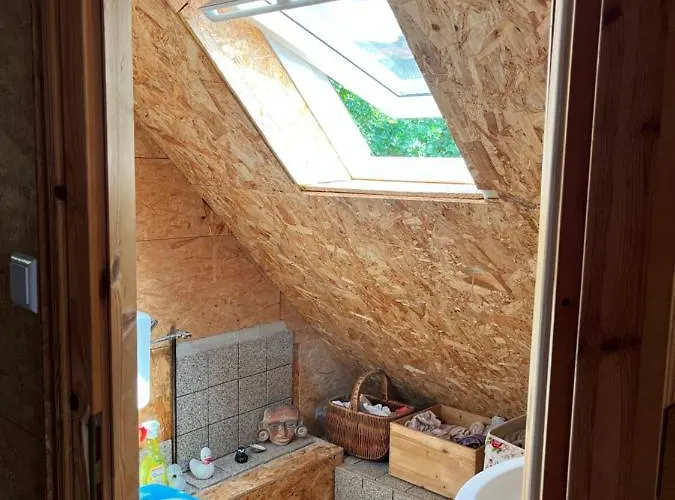 Guenstige Und Einfache Unterkunft Mit Terasse *