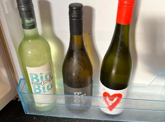 Guenstige Und Einfache Unterkunft Mit Terasse *